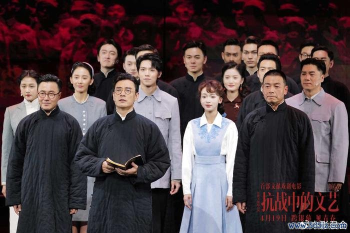 　　广博演员竭力于呈现最精彩的上演