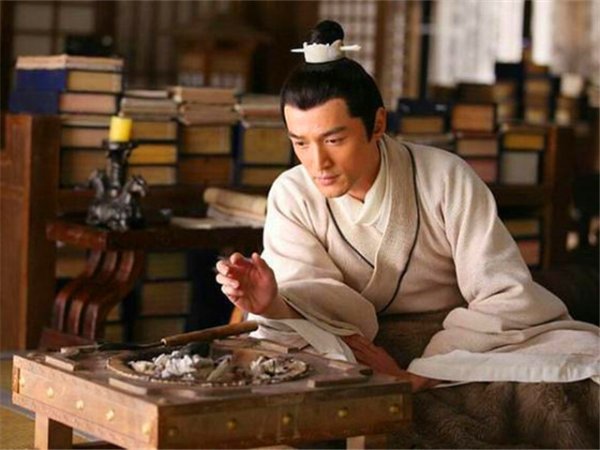 九游体育app娱乐胡歌不仅提前深远职场不雅察东说念主物情景-九游体育官网 九游娱乐(NineGameSports)官方网站
